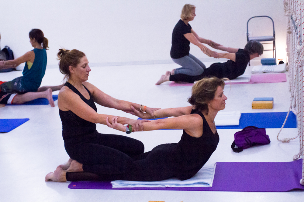 ama-yoga-tenerife-terapeutico-clases-meditacion