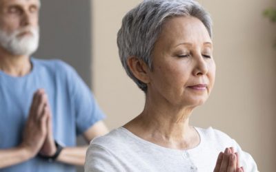 YOGA PARA ADULTOS MAYORES (CONSULTA INFORMACIÓN Y CLASES)